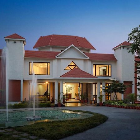 Отель Naturoville Ayurvedic And Yoga Retreat Ришикеш Экстерьер фото